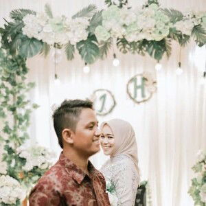 Isny Wasylawati II profile icon