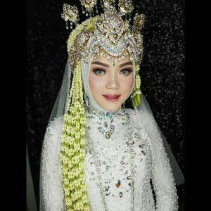 Halina Julia Azzahra profile icon