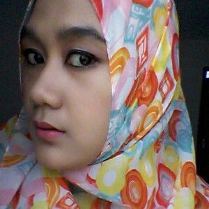 Fitri SharasaFebuar profile icon