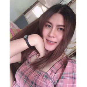 Fah Mekkhala profile icon