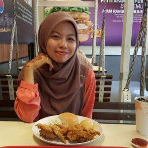 Emylia Yahya profile icon