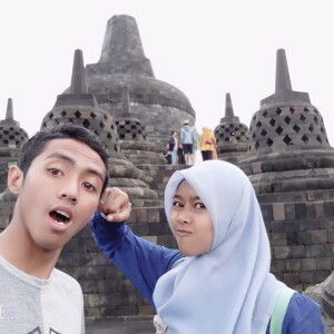 Dewi Arum Sari profile icon