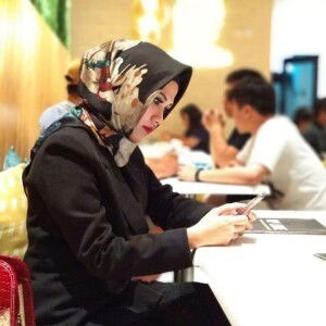 Della C. Leony profile icon