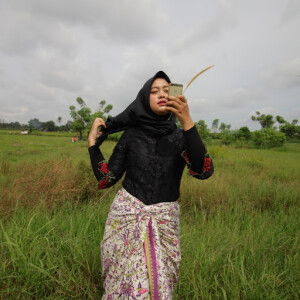 Juliantica Anggraini profile icon