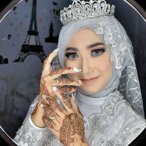 Yevi Anifatul M profile icon