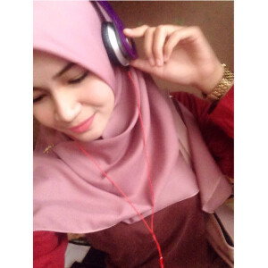 CIK AQILAH profile icon