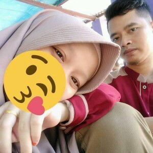 Reviana Ayu profile icon