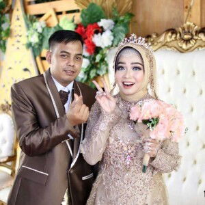 Lely Fitriani profile icon