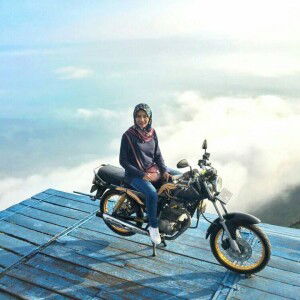 Tya Setiaji profile icon