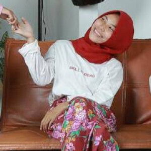 Anggra graa profile icon