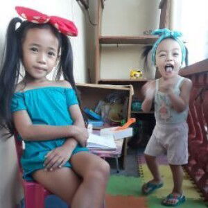 Saina & Sapphira profile icon