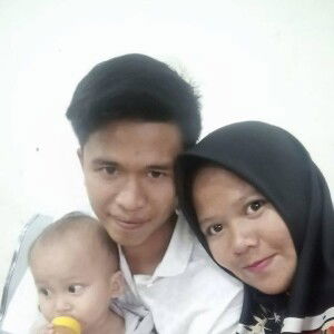 Ester Tri Widiyani profile icon