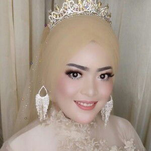 Renie Yolandari profile icon