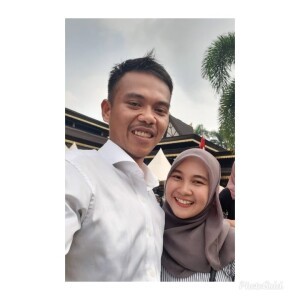 Lulu Nurhidayat profile icon