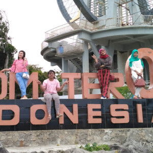 sari oktia profile icon