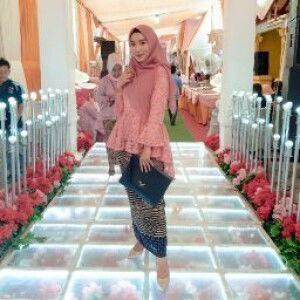 Fitri Nurmalinda profile icon