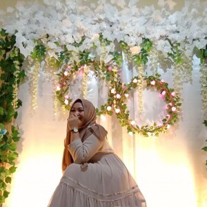 Siti Wahyuni profile icon