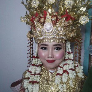 Ella LaiiLaa profile icon