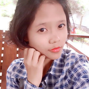 Widhie Estelle profile icon