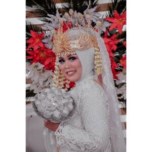 Leni Octavia Pratiwi profile icon