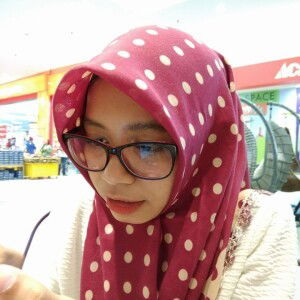 Selly Widya profile icon