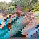 AomAm Pawinee profile icon