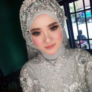 Ria Izma Adawiyatus Solikhah profile icon