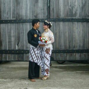 Desi indri setya ningrum profile icon