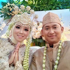 Delima Tri Wahyuni profile icon