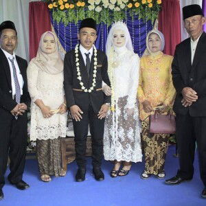 Yuni Saputri profile icon