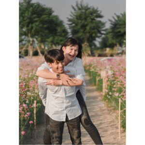 Apinya Tanin profile icon