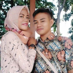 Ayu Dede Yusuf profile icon