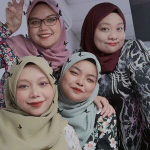 Cik Diana profile icon