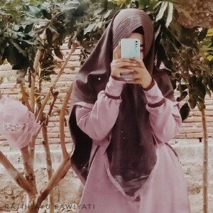 Ratih Ayu Fawiyati profile icon