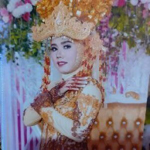 Siti May Khoirudin profile icon