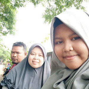 Ayu Adzra profile icon