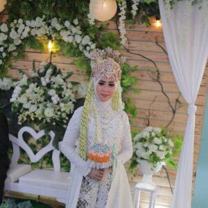 Anis Safitri profile icon