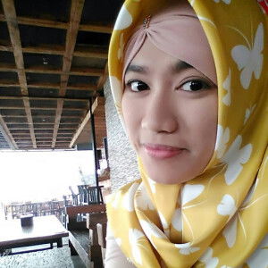 Diah Anis profile icon