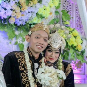 Wahyuningsih profile icon