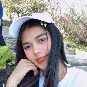 เเลว พูน profile icon