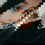 Putri Wahyu Revi profile icon