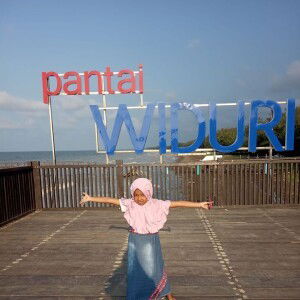 Inah Febuariyanto profile icon