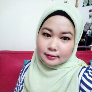 Azni Yusnita profile icon