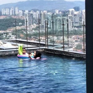 Lyana Ros profile icon