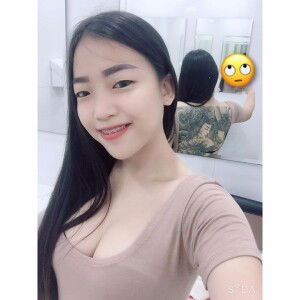 ชั้ล เลวว' profile icon