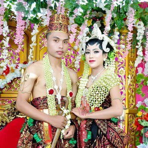 Sintia Abriyanto profile icon