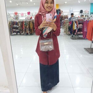 Desy indriyani profile icon