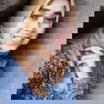 Farisha Edreena profile icon