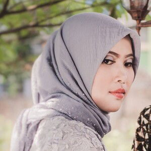 Henny Tri Nulatsih profile icon