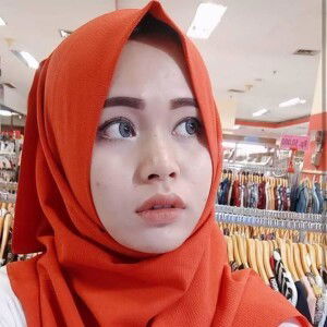 Suci Almahyra profile icon